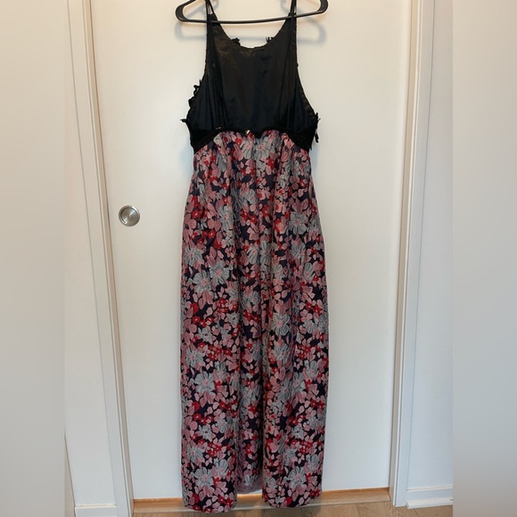 ML Monique Lhuiller Multi Floral Jaquan Gown - Picture 11 of 16